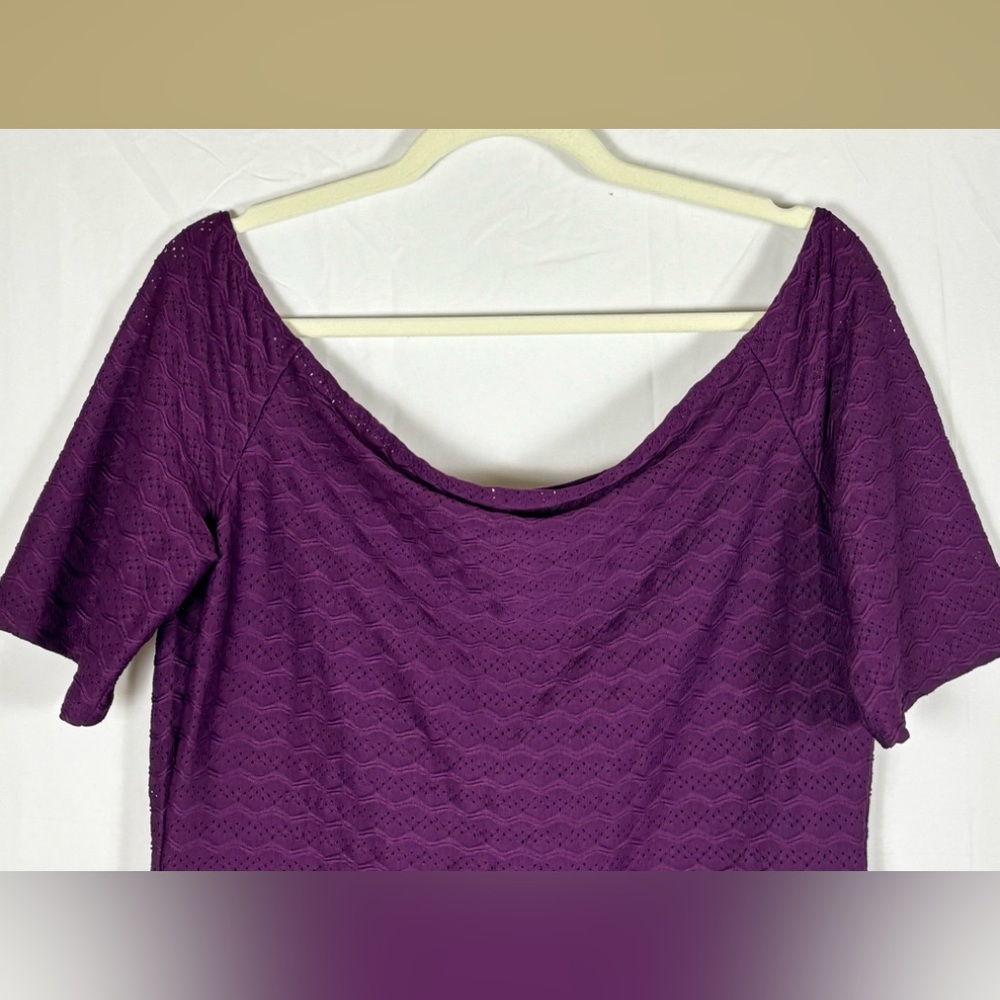 Guess Cropped Top Textured Magenta Purple- XL - Picture 7 of 9